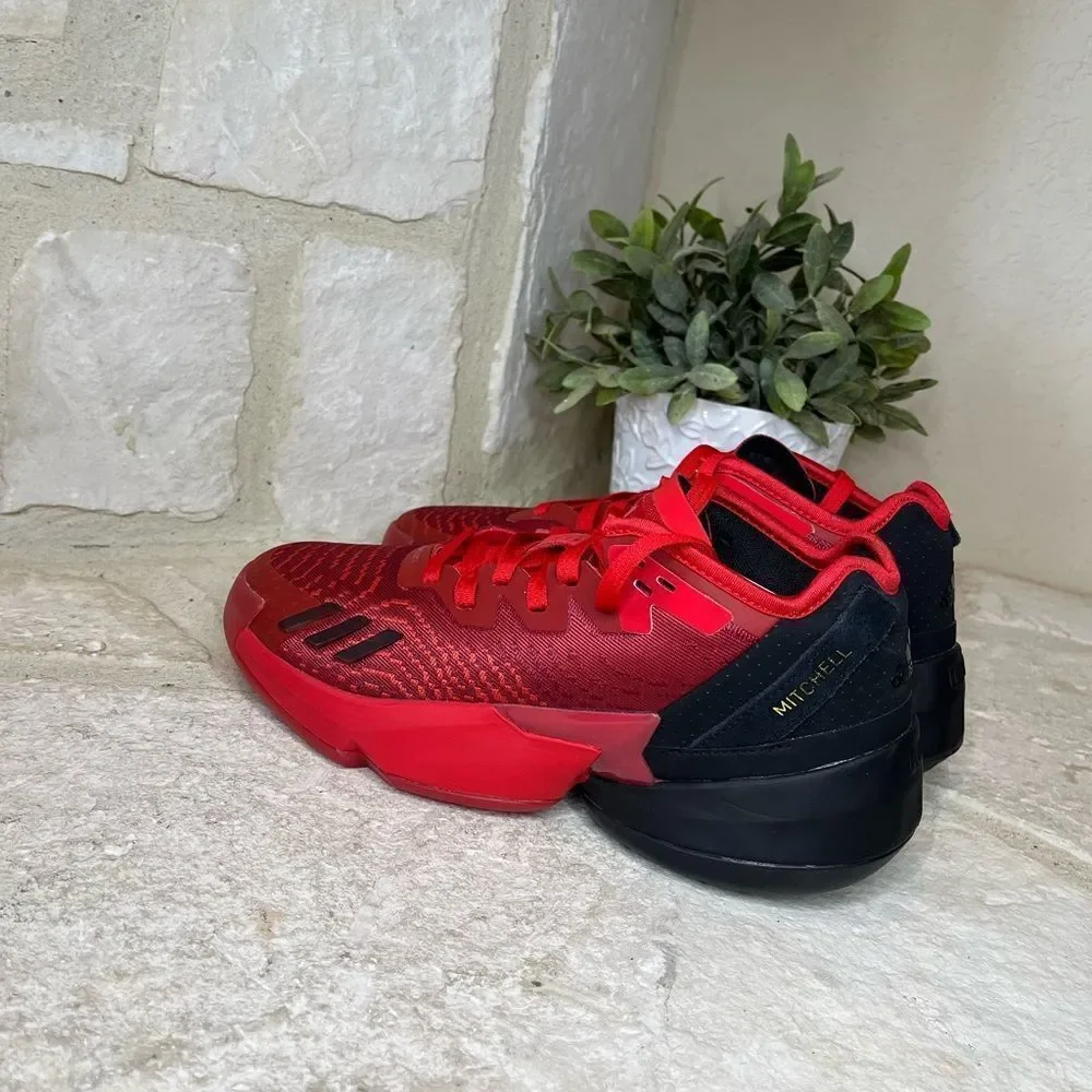 Adidas D.O.N. Issue 4 Red/Black sneakers sz 7